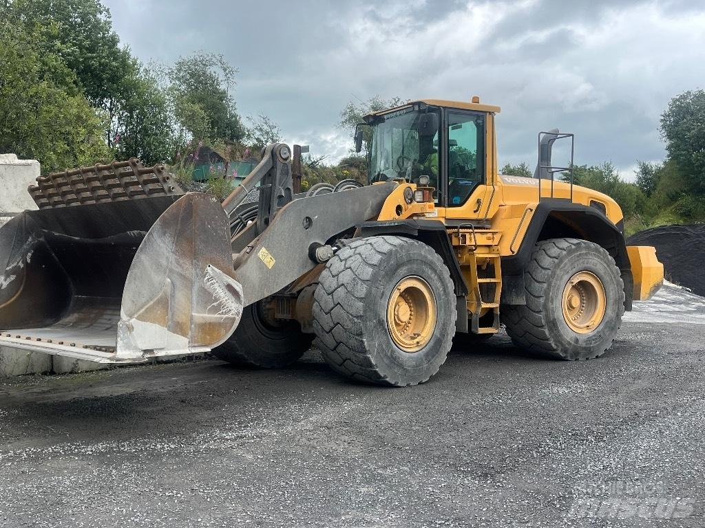 Volvo L 220 G Фронтальні навантажувачі