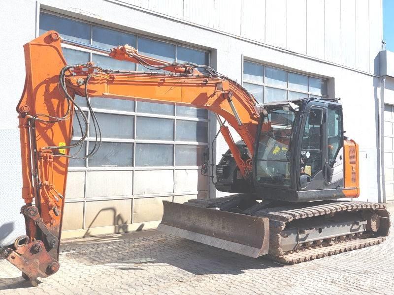 Hitachi ZX 135 US-6 Гусеничні екскаватори