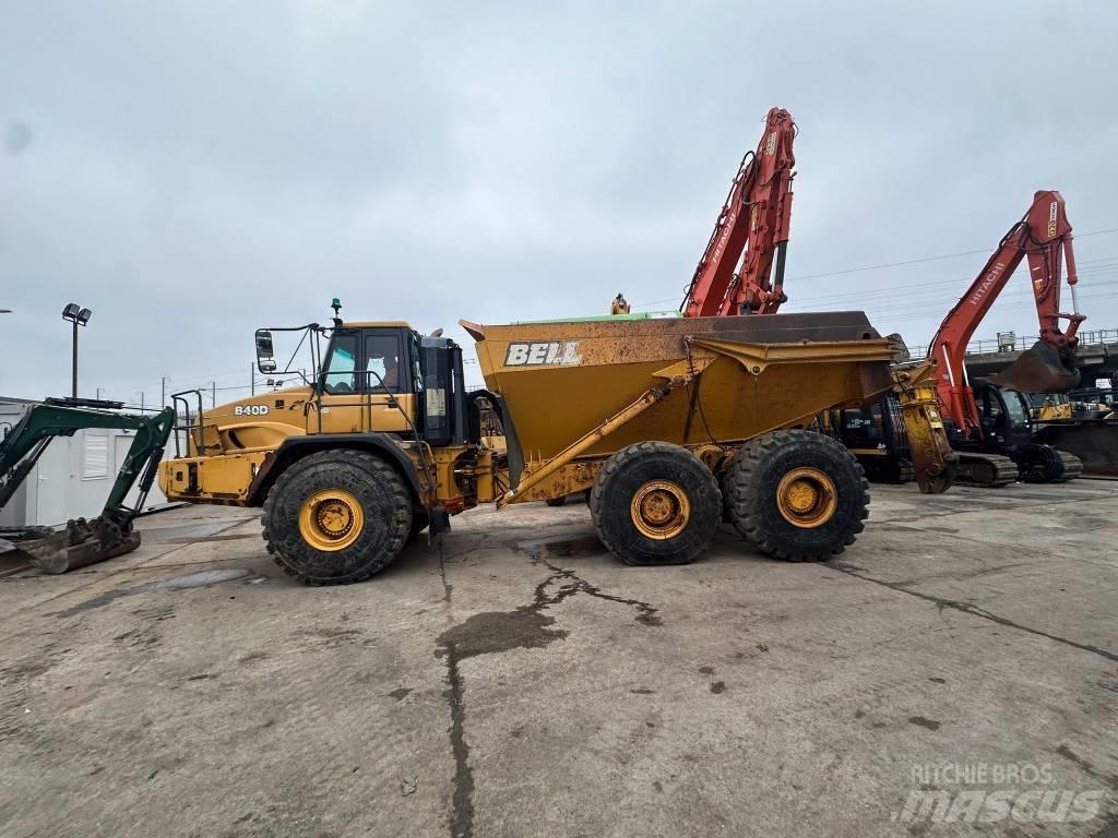 Bell B 40 D Зчленовані самоскиди