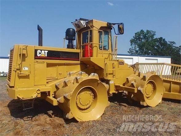 CAT 826C Сміттєві преси