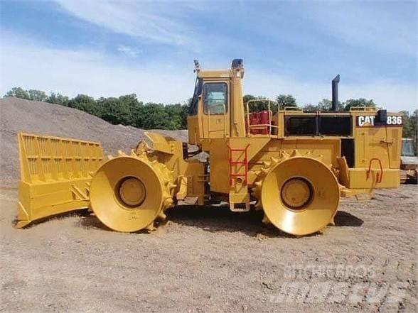 CAT 836C Сміттєві преси