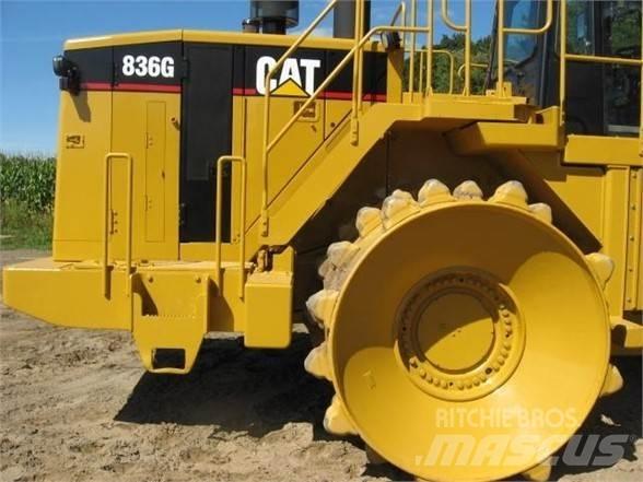 CAT 836G Сміттєві преси