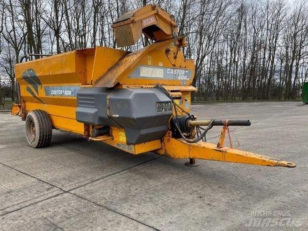 Lucas Castor 60R Тюкові прес-підбирачі