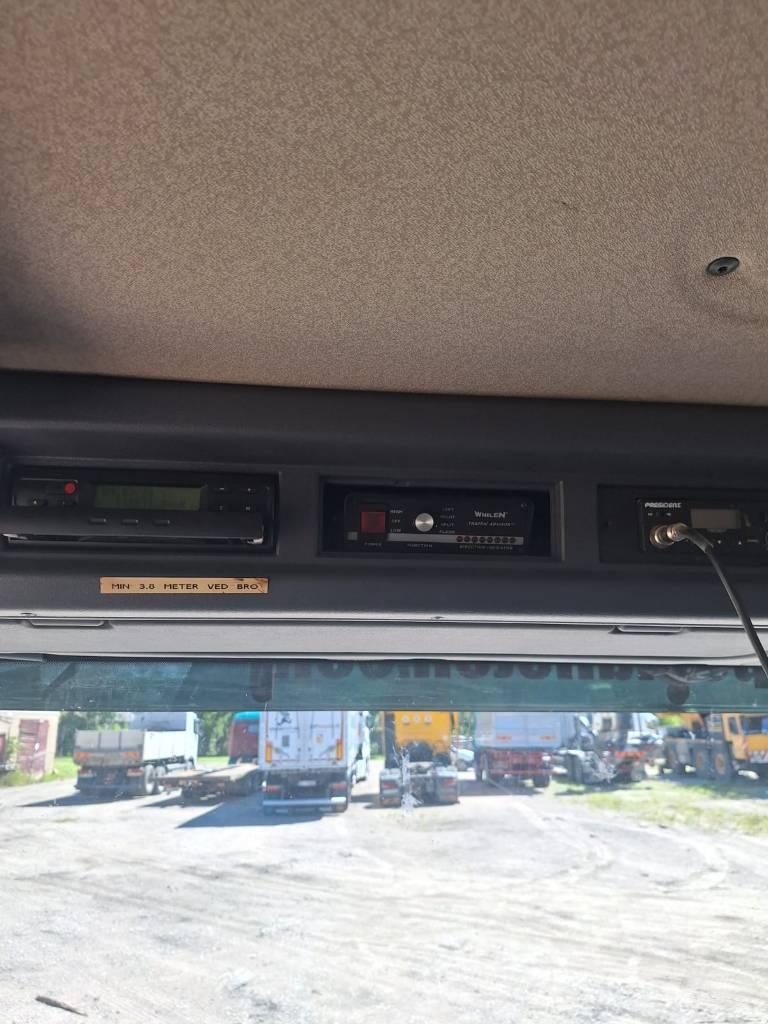 Scania P 3210 Крани вантажників