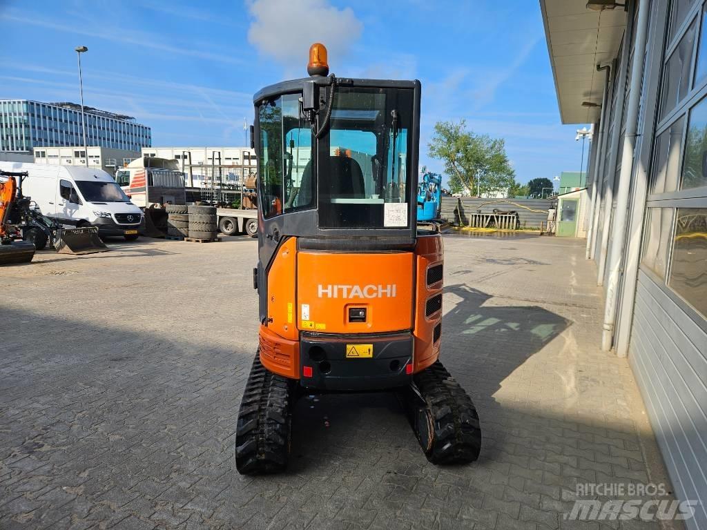 Hitachi ZX26U-6 Міні-екскаватори < 7т