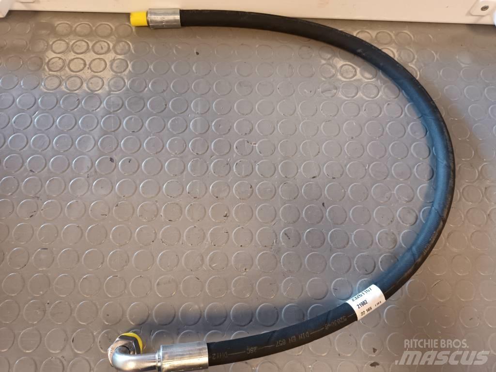 Volvo HOSE 23261167 Гідравліка