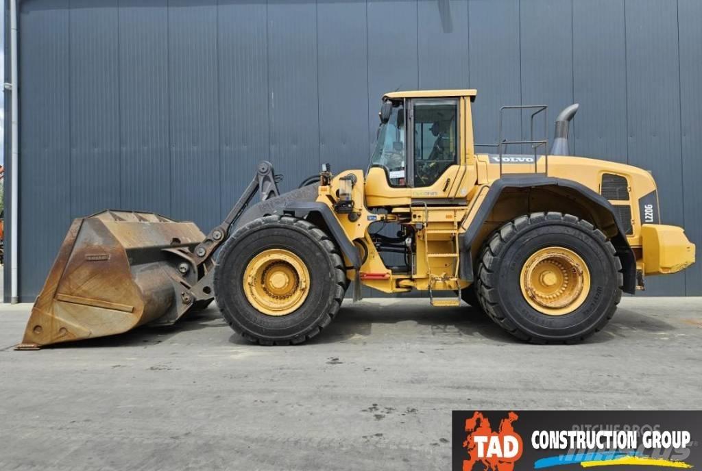 Volvo L 220 G Фронтальні навантажувачі