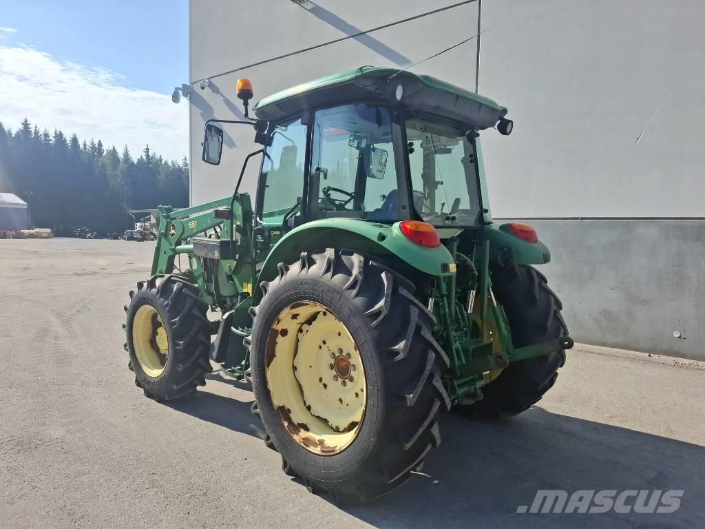 John Deere 5820 Трактори