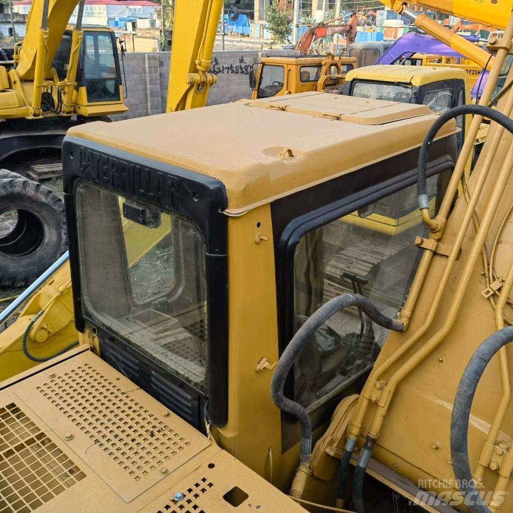 CAT 320 B LC Гусеничні екскаватори