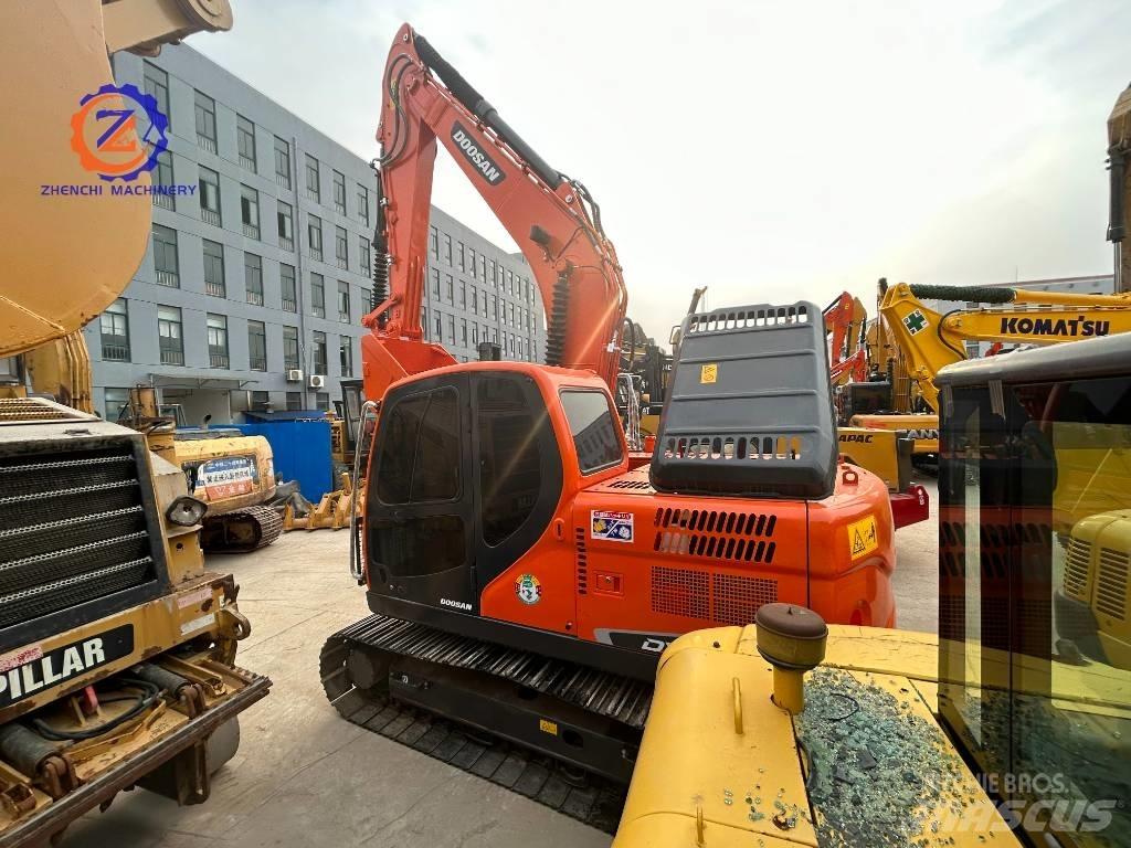 Doosan DX 150 Середні екскаватори 7т. - 12т.