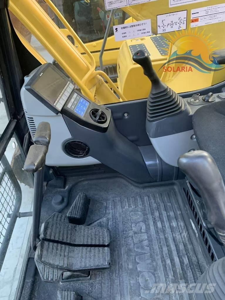 Komatsu PC 220 Гусеничні екскаватори
