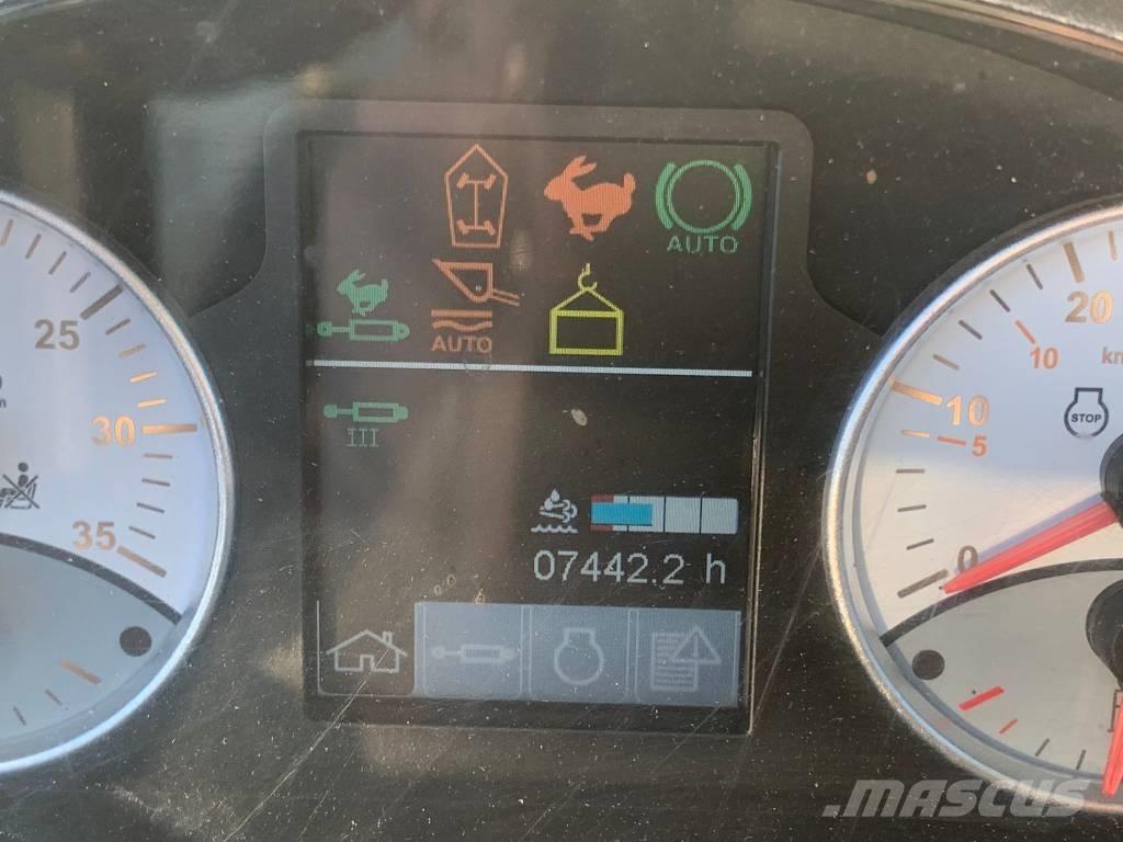 CLAAS Scorpion 732 Телескопічний навантажувач