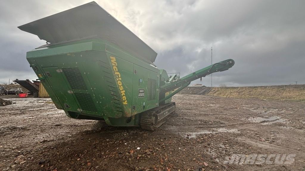 McCloskey J35 Мобільні дробарки