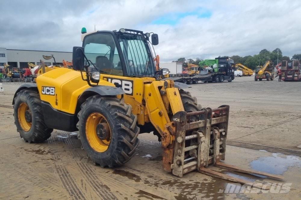 JCB 531-70 Телескопічні навантажувачі