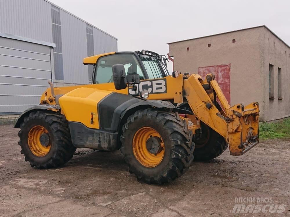 JCB 541-70 Телескопічний навантажувач