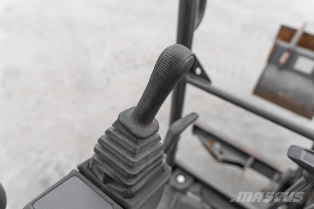 CASE CX 17 D Міні-екскаватори < 7т