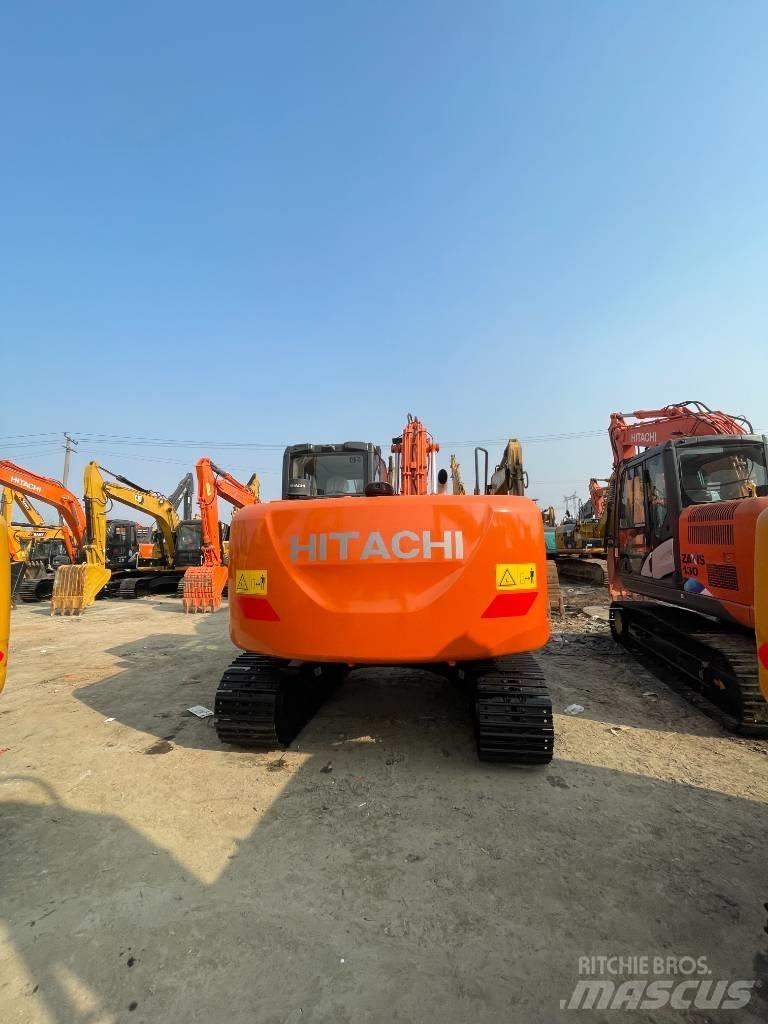 Hitachi ZX 130 Гусеничні екскаватори