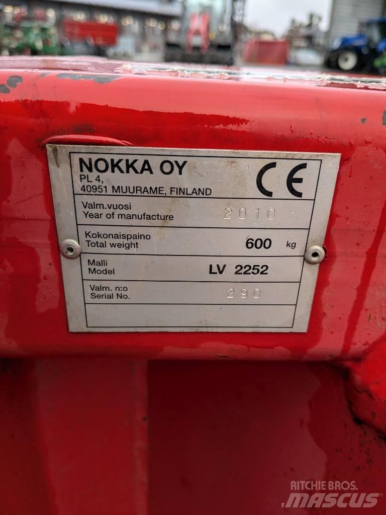 Esko 2252 Снігомітли