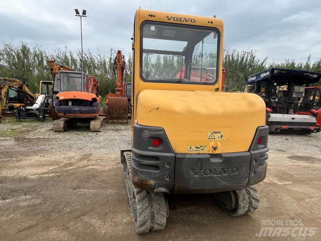 Volvo EC 25 Міні-екскаватори < 7т