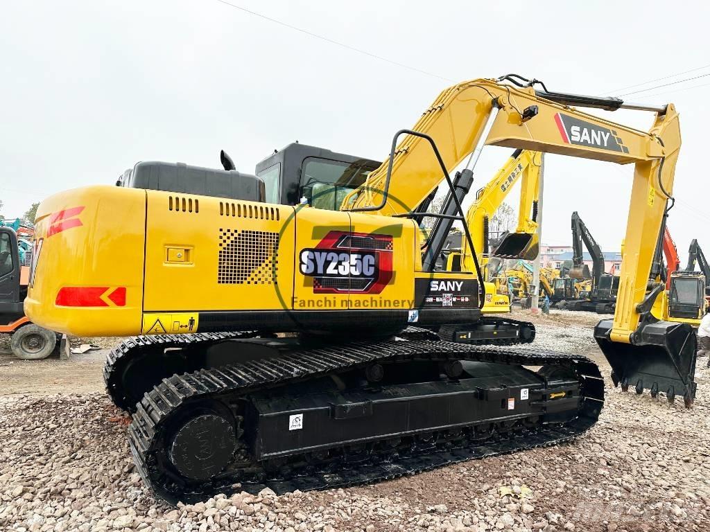 Sany SY235C Середні екскаватори 7т. - 12т.