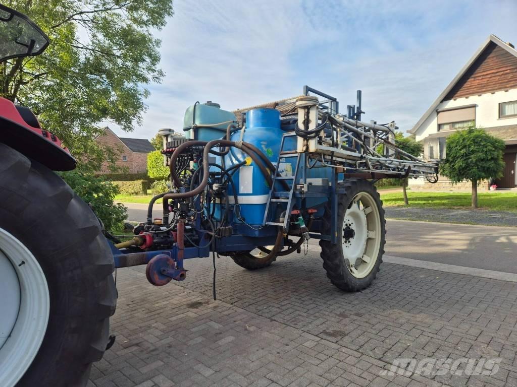 Sieger SM 2700/24 Причіпні обприскувачі