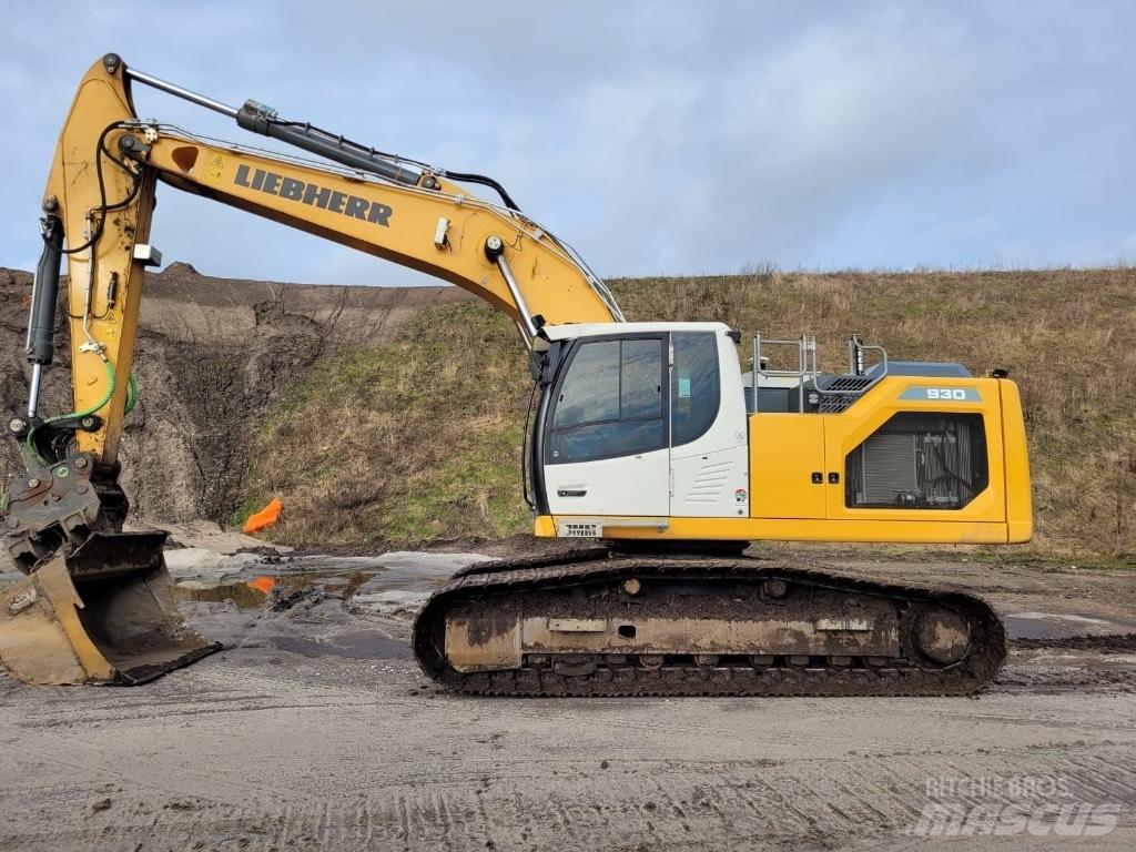 Liebherr R930 G8 Гусеничні екскаватори