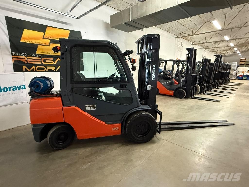 Toyota 02-8 FGJF 35 Газові навантажувачі