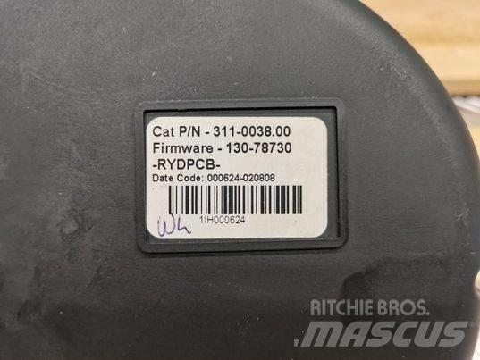 CAT 938H clock Електроніка