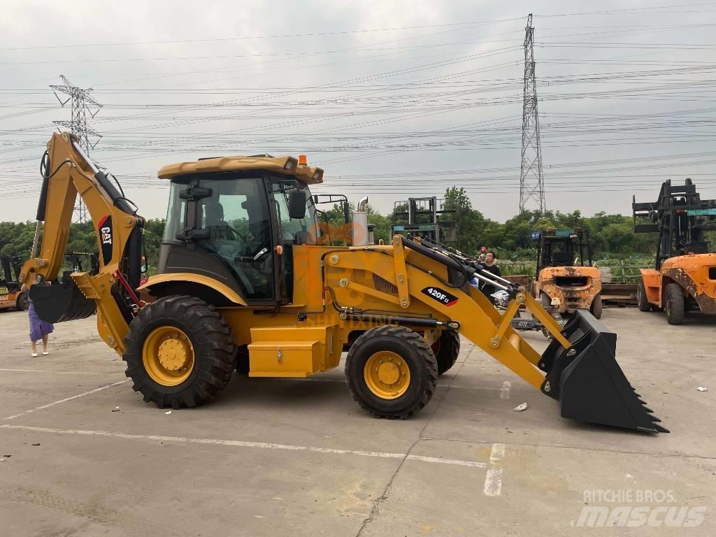 CAT 420 F Екскаватори-навантажувачі