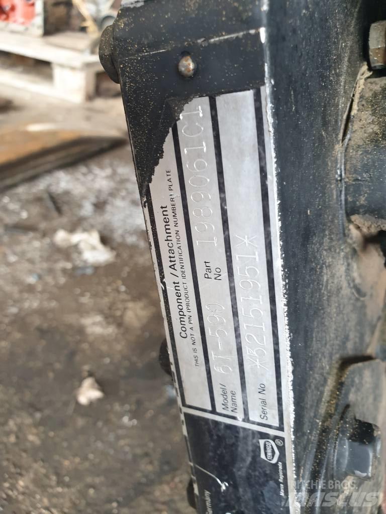 CASE 980 Гусеничні екскаватори