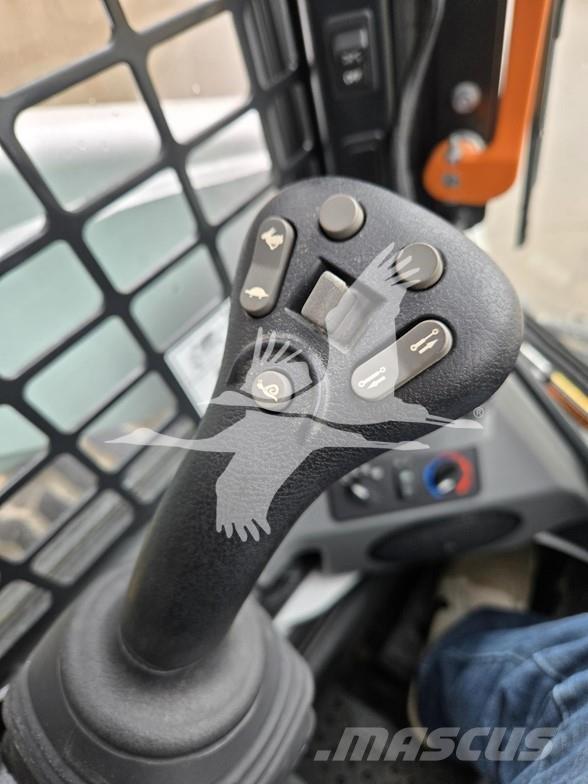 Bobcat S650 Міні-навантажувачі