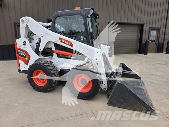 Bobcat S650 Міні-навантажувачі
