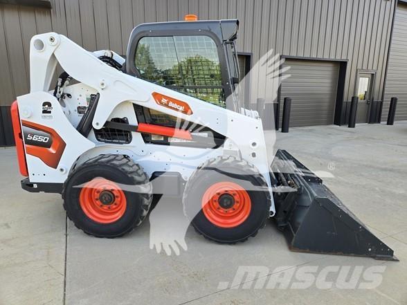 Bobcat S650 Міні-навантажувачі