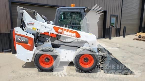 Bobcat S76 Міні-навантажувачі