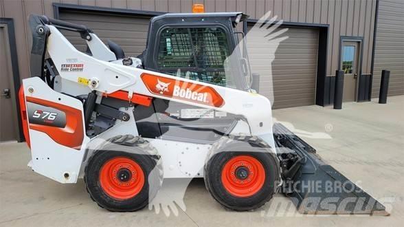 Bobcat S76 Міні-навантажувачі