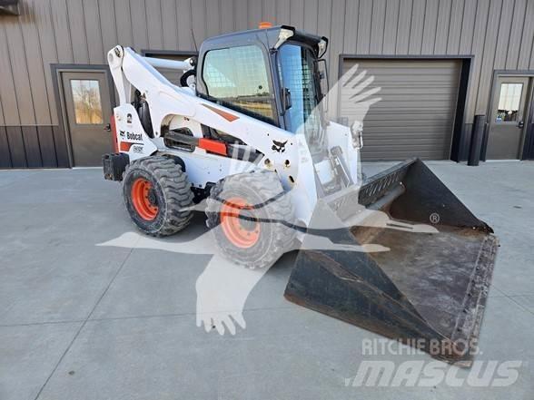 Bobcat S850 Міні-навантажувачі