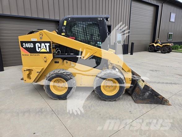 CAT 246D Міні-навантажувачі