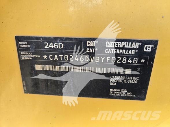 CAT 246D Міні-навантажувачі