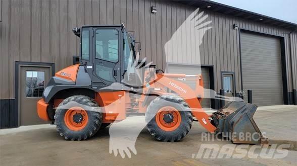 Hitachi ZW80 Фронтальні навантажувачі