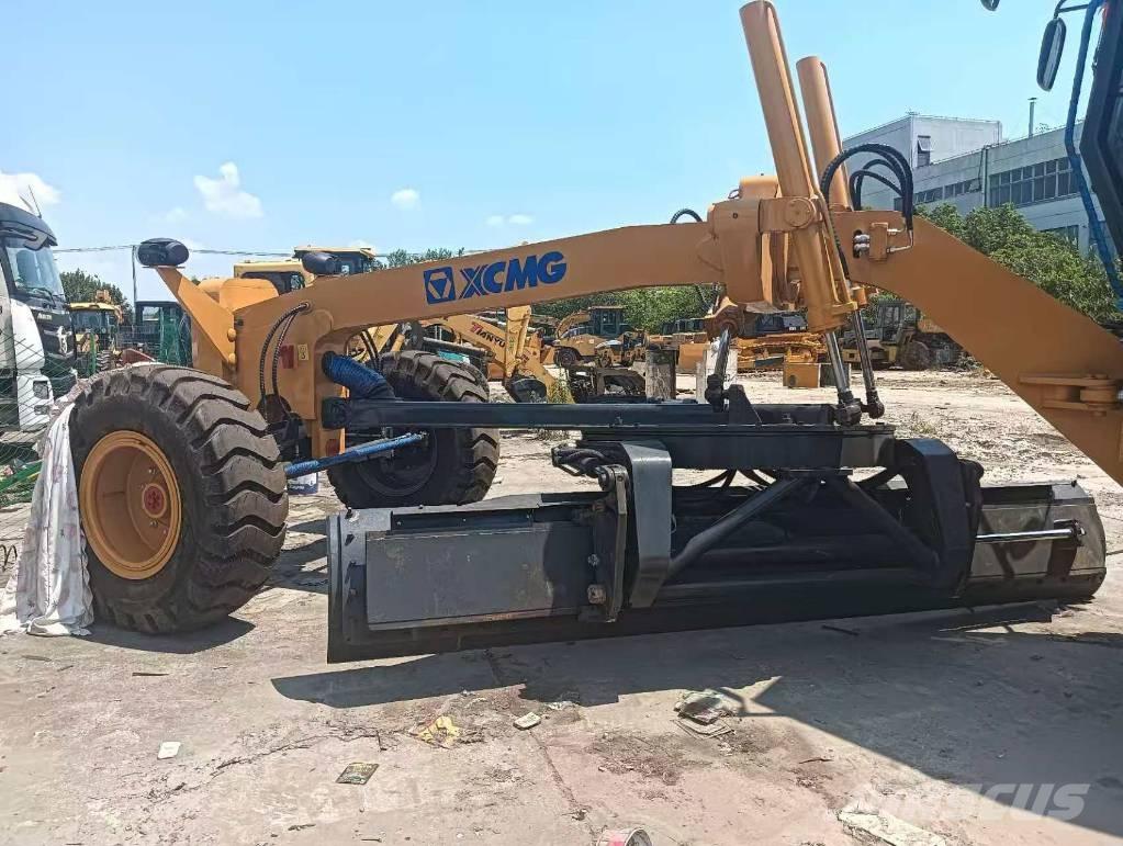 XCMG GR1803 Грейдери