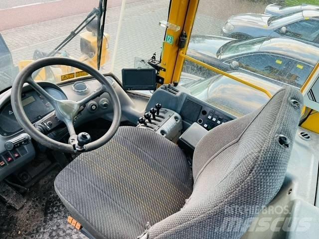 Volvo L90E Фронтальні навантажувачі