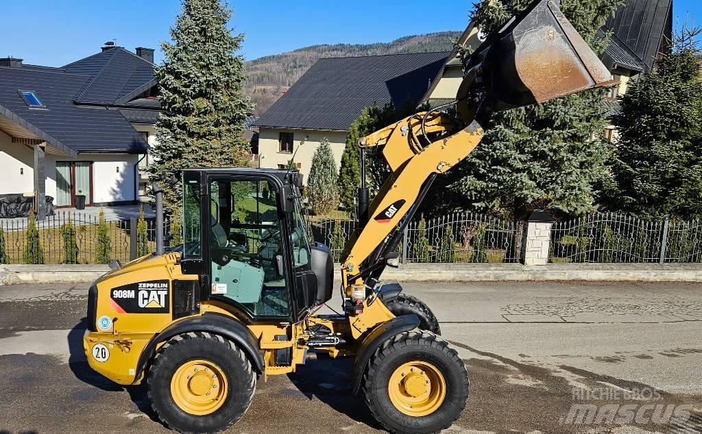 CAT 908 M Фронтальні навантажувачі