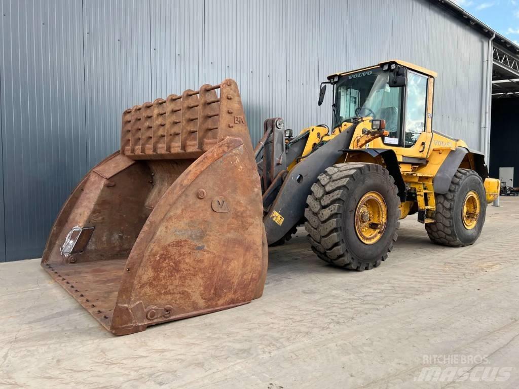 Volvo L120F Фронтальні навантажувачі