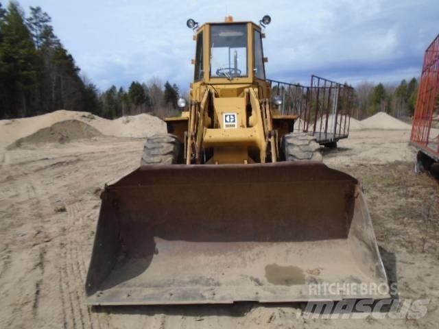 CAT 930 Фронтальні навантажувачі