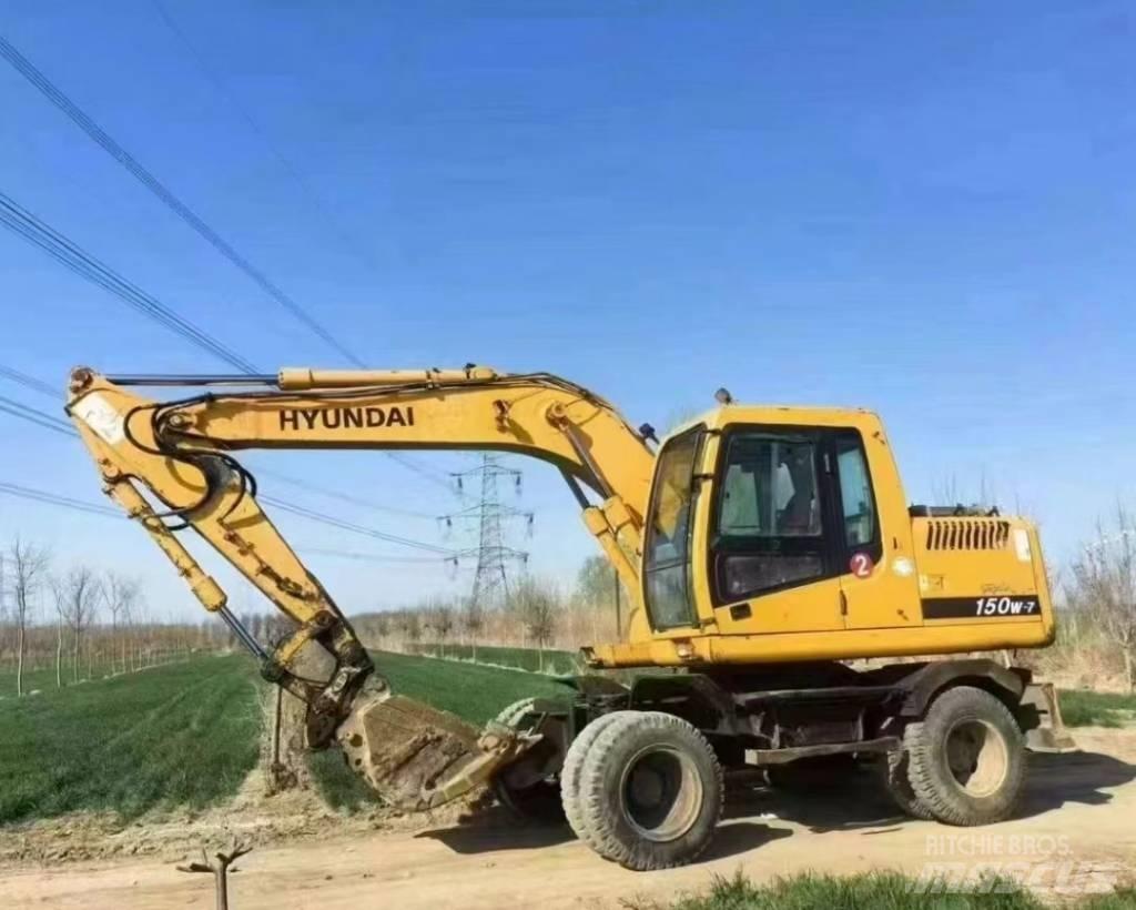 Hyundai 150W-7 Колісні екскаватори
