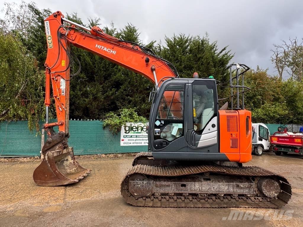 Hitachi ZX 135 US-5B Гусеничні екскаватори