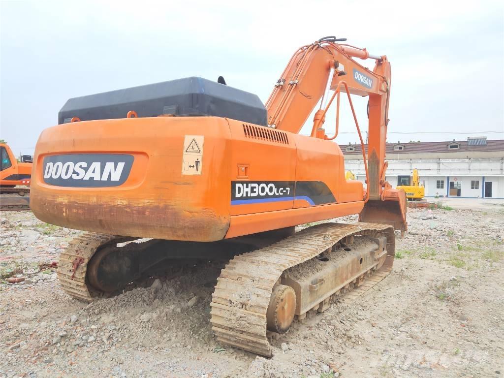 Doosan DH300LC-7 Гусеничні екскаватори