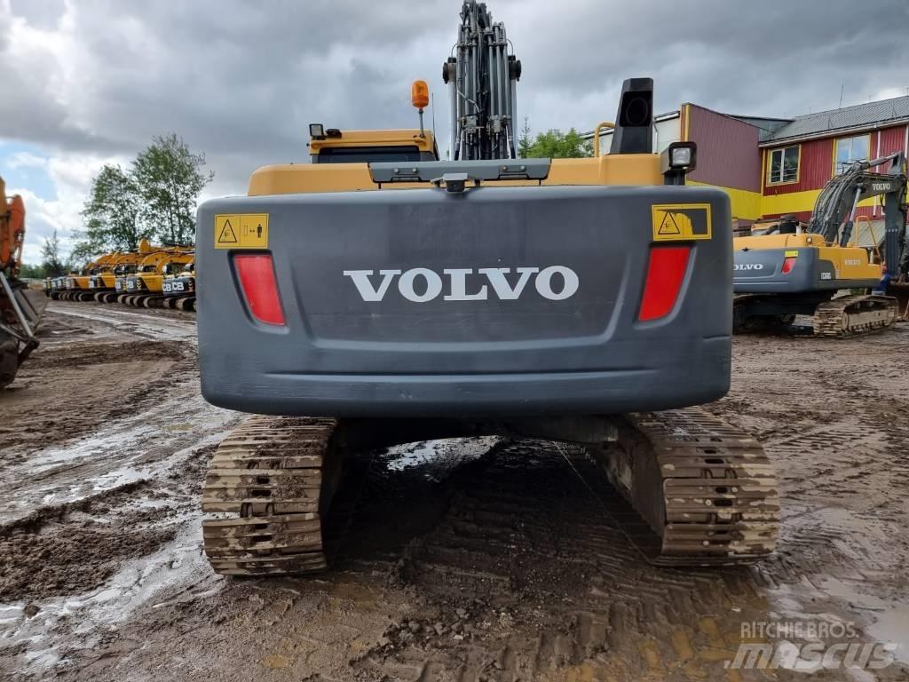 Volvo EC 220 DL Гусеничні екскаватори
