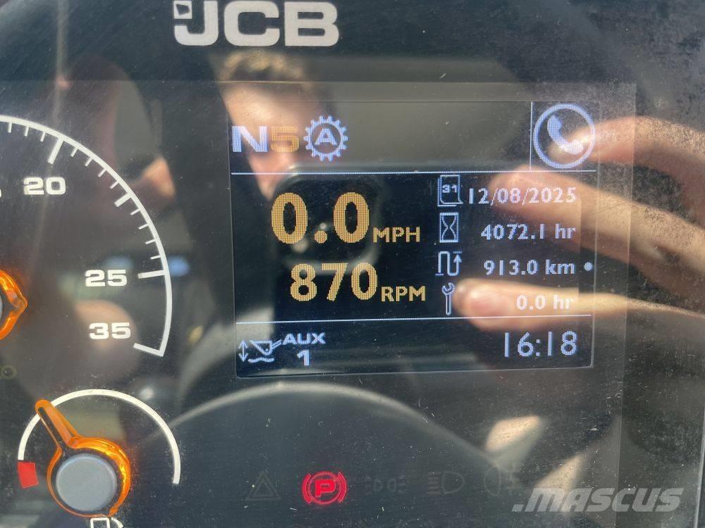 JCB TM 320 S Телескопічний навантажувач