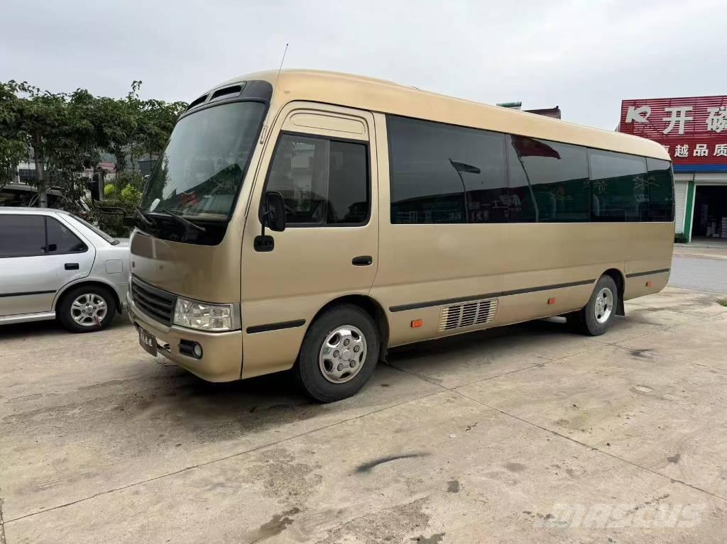 Toyota Coaster Bus Мікроавтобуси